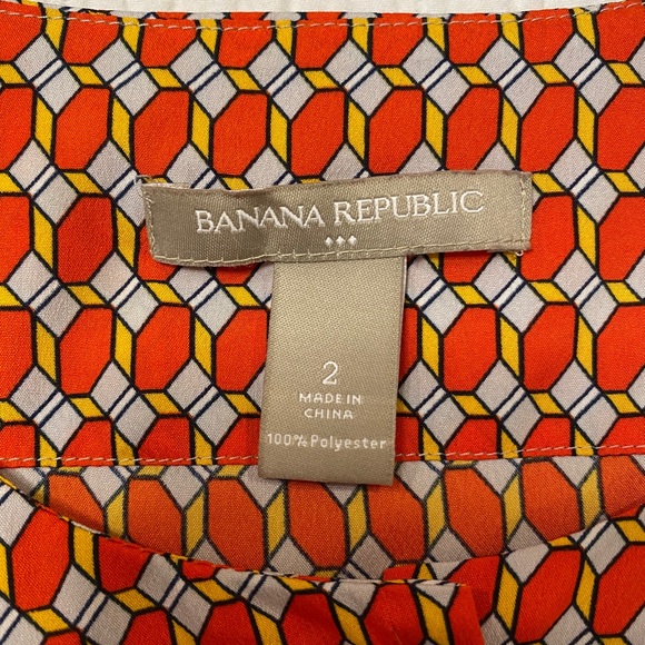 Banana Republic sleeveless patterned blouse - Picture 7 of 7